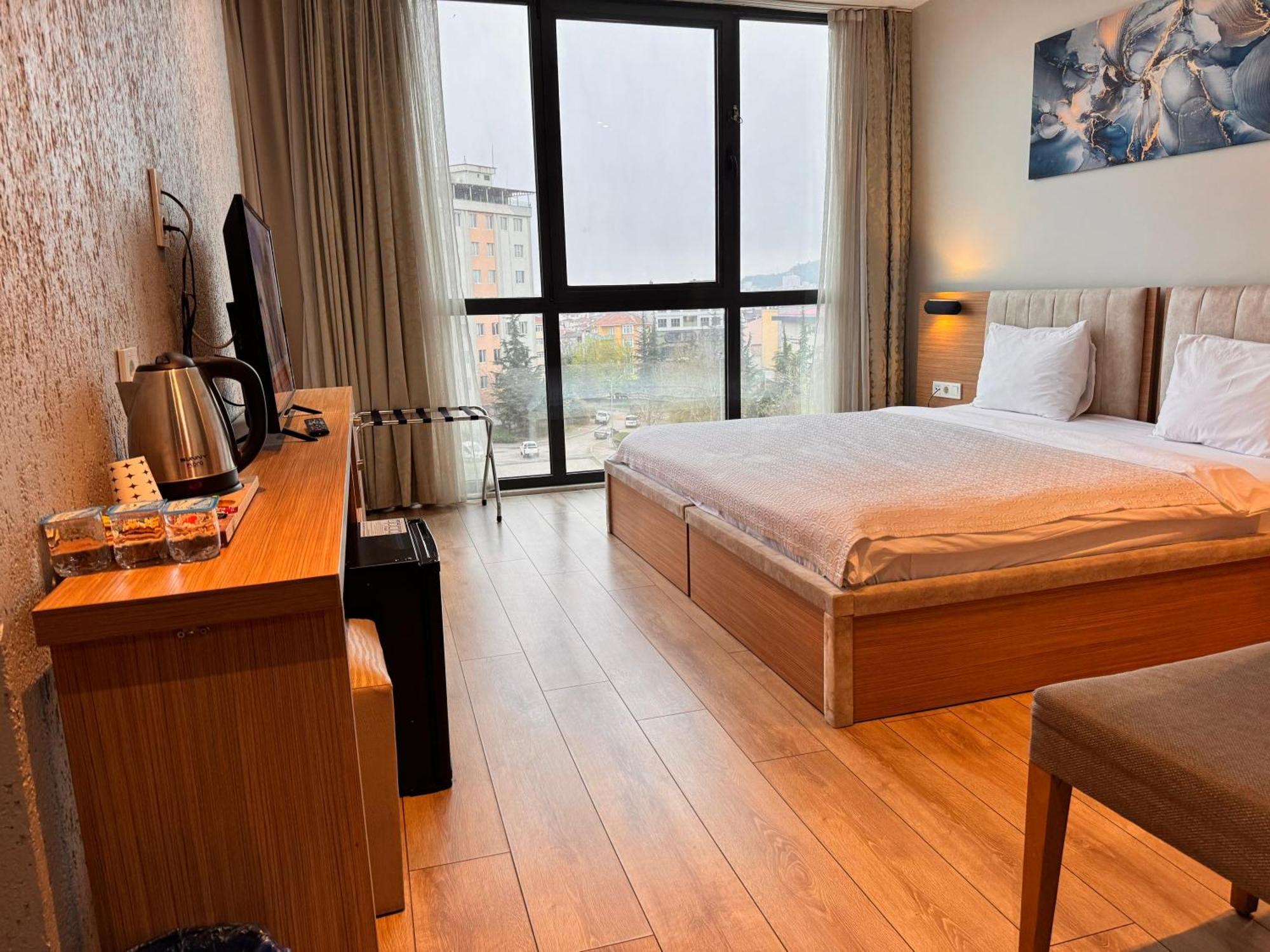 Innport Hotel Гебзе Экстерьер фото