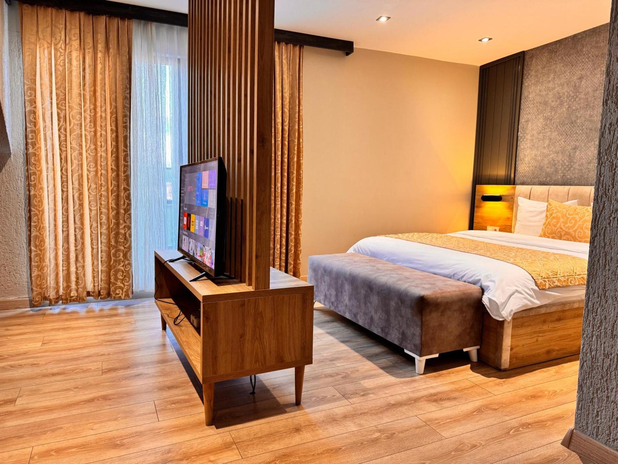 Innport Hotel Гебзе Экстерьер фото
